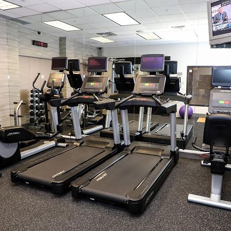 Courtyard By Marriott Toronto Brampton Hotel Екстериор снимка