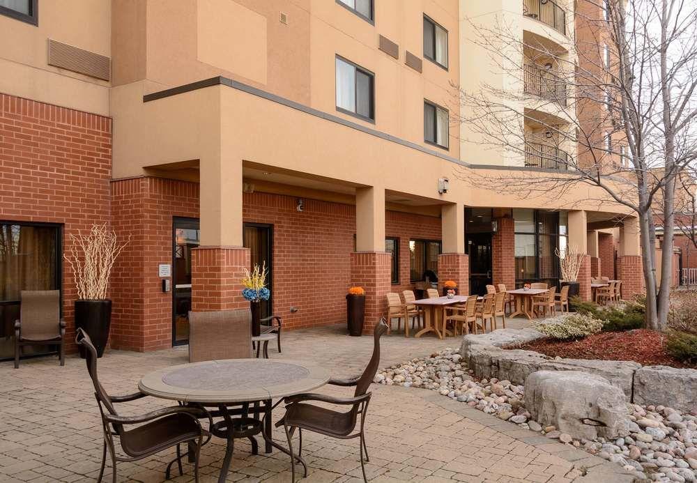 Courtyard By Marriott Toronto Brampton Hotel Екстериор снимка