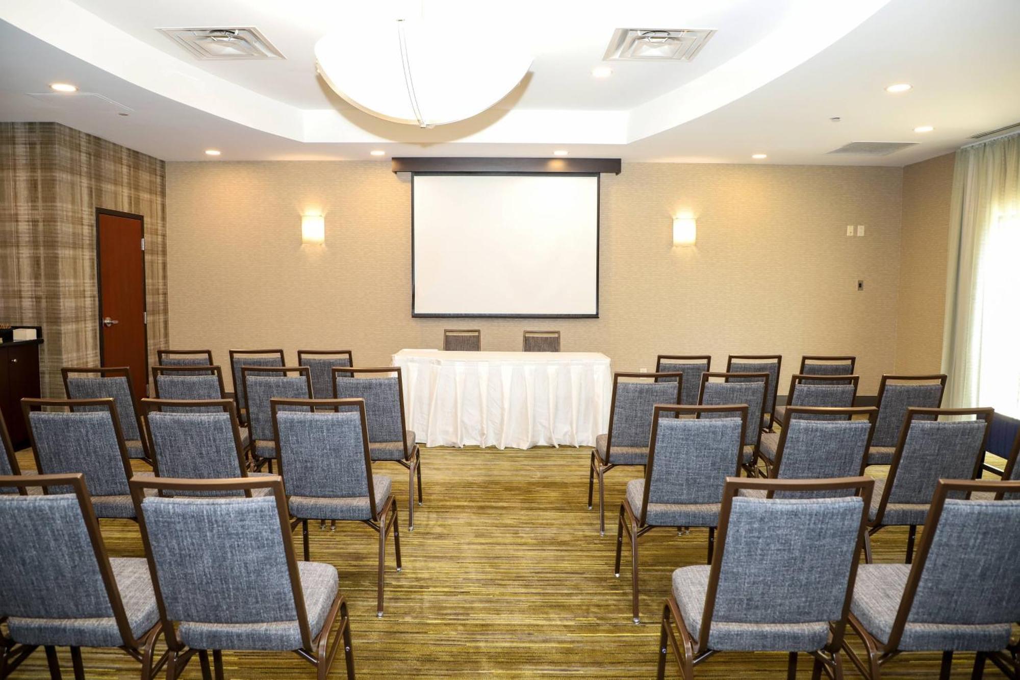 Courtyard By Marriott Toronto Brampton Hotel Екстериор снимка