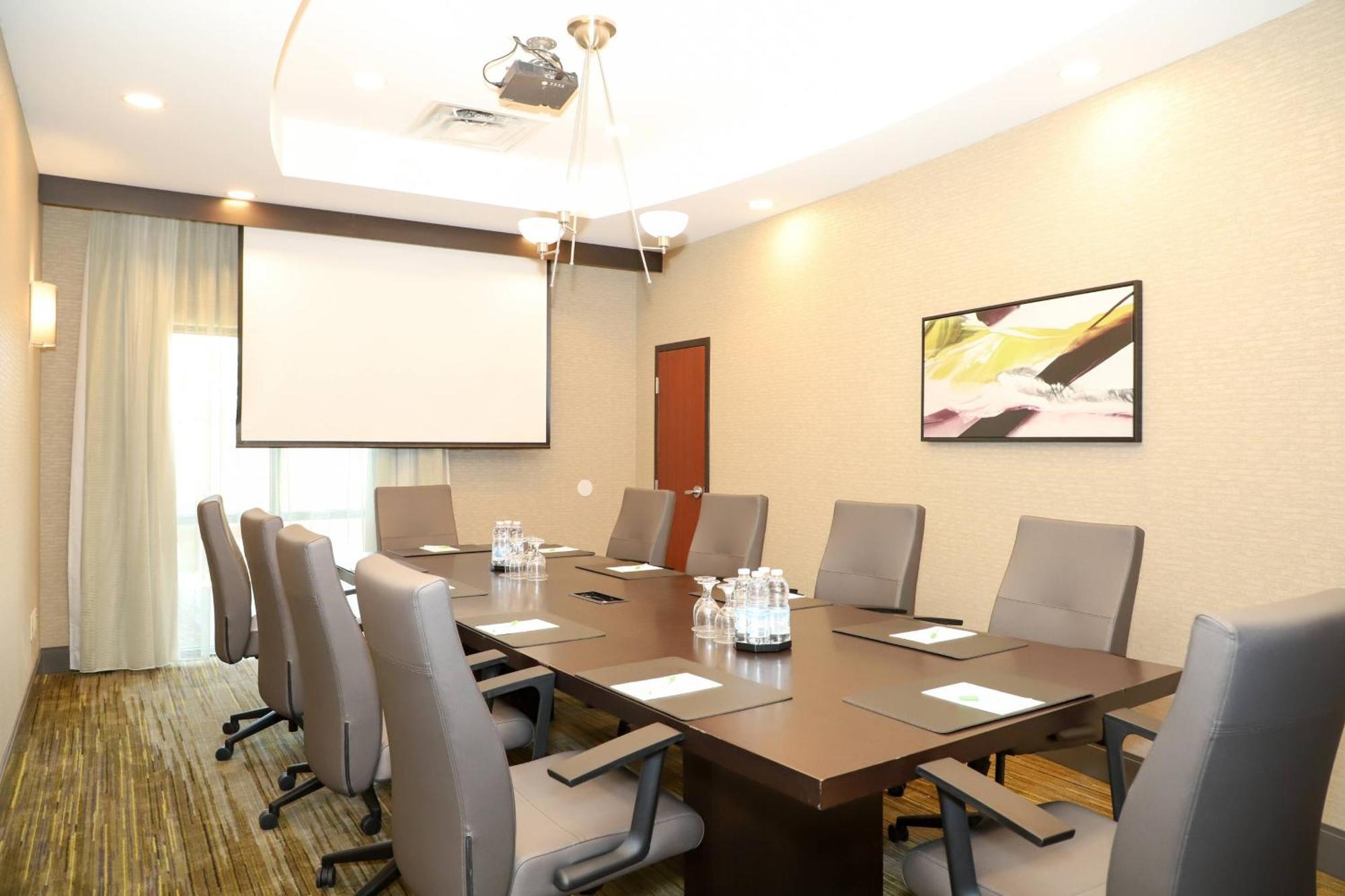 Courtyard By Marriott Toronto Brampton Hotel Екстериор снимка